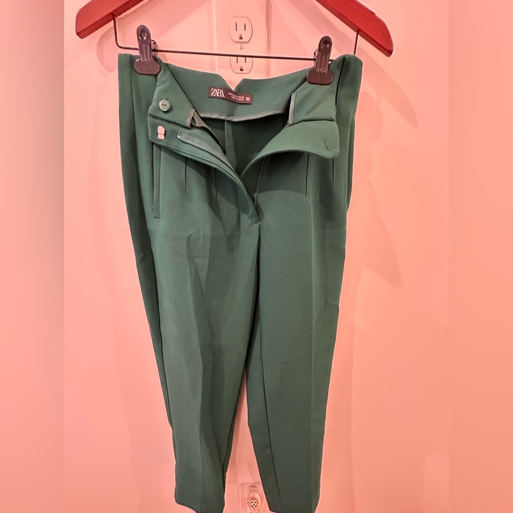 Zara green trousers